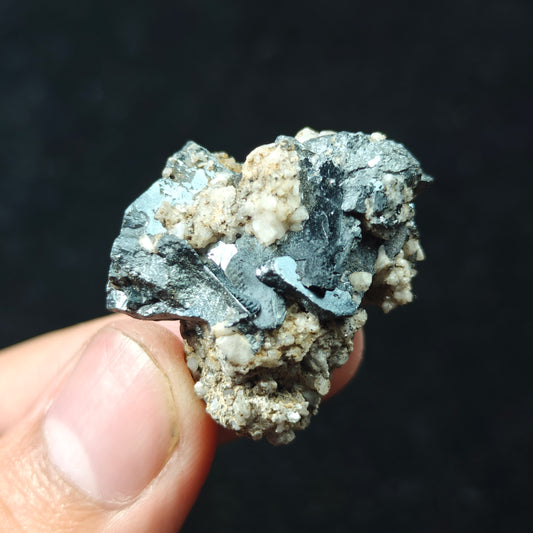 Natural hematite specimen 15 grams