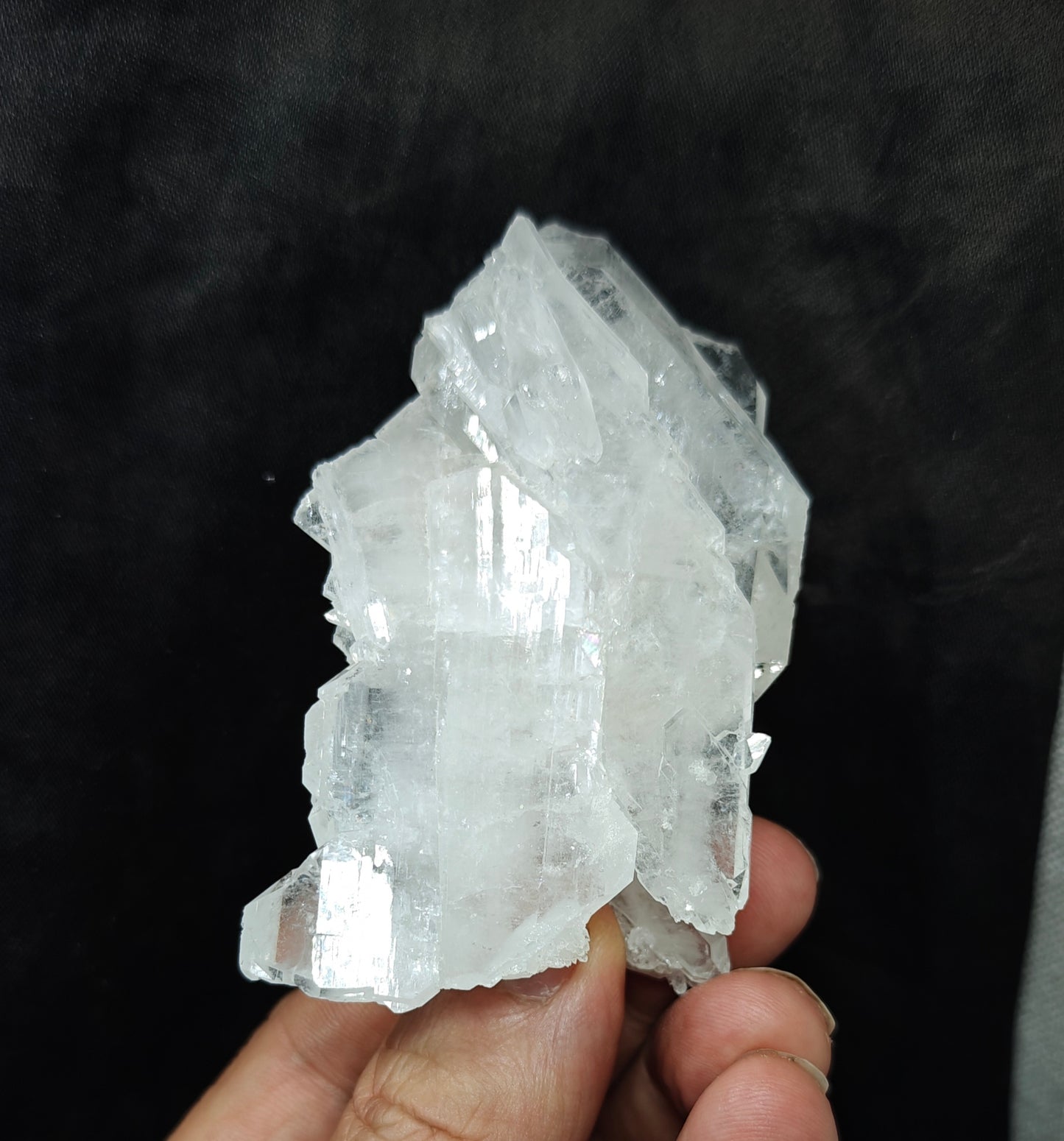 Single beautiful terminated Faden Quartz crystals cluster 114 grams