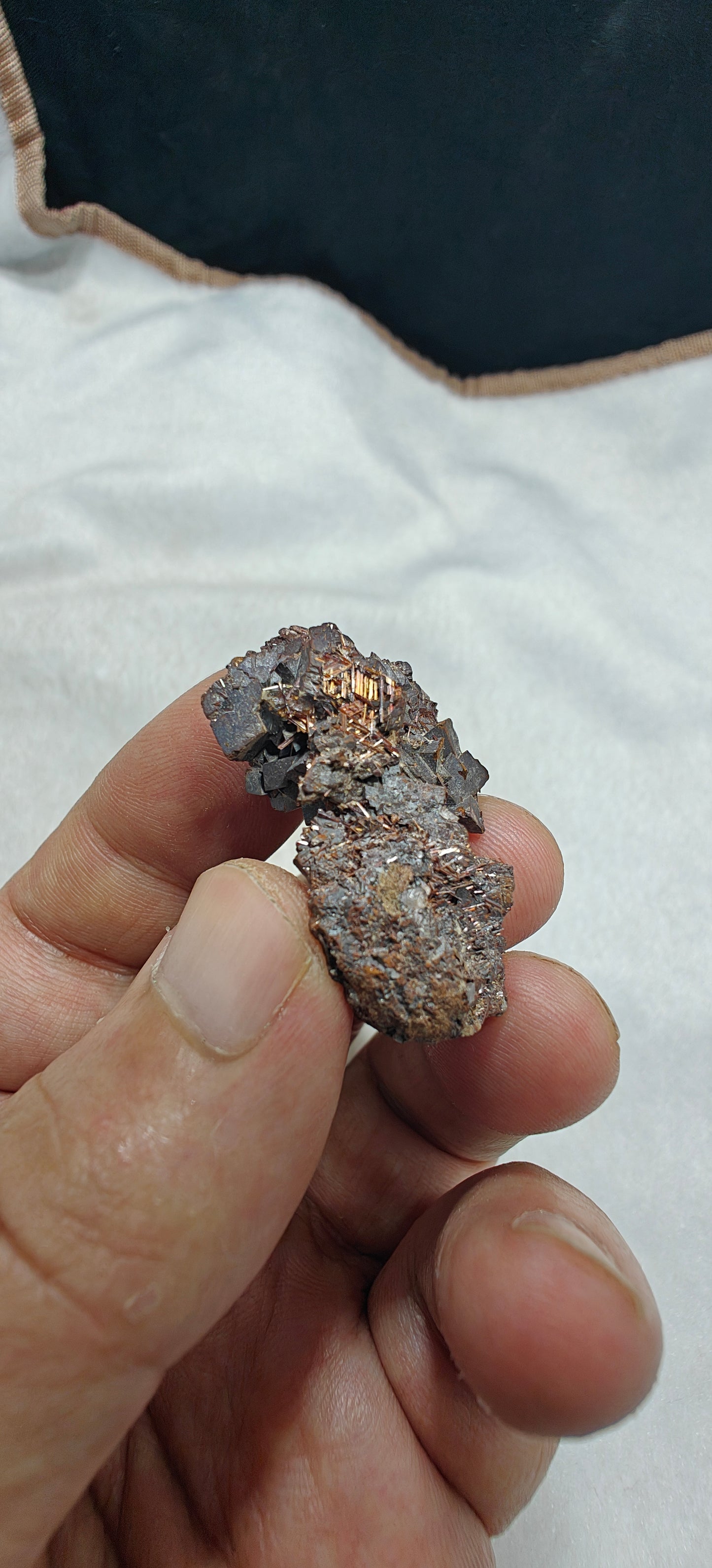 Natural siderite cluster with rutiles small size 11 grams