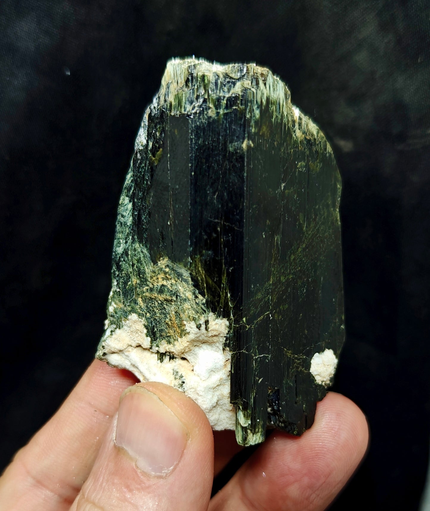 Single beautiful aesthetic terminated aegirine crystal specimen with Albite 140 grams