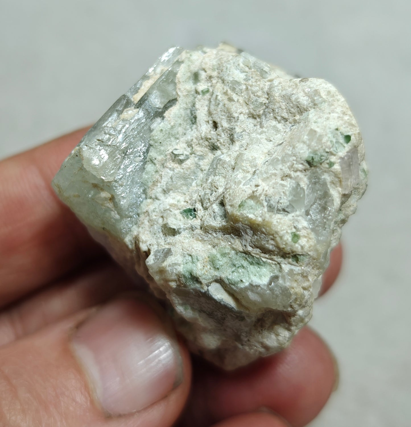 An amazing specimen of bicolor Kunzite on matrix of Albite 53 grams