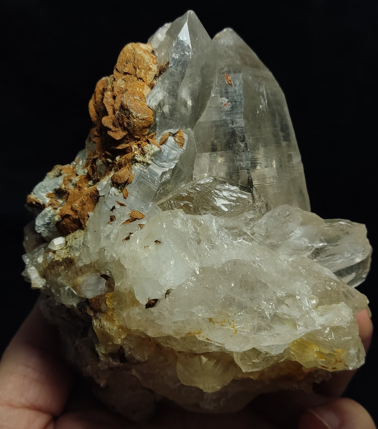 Natural terminated Quartz Specimen with Siderite 762 grams