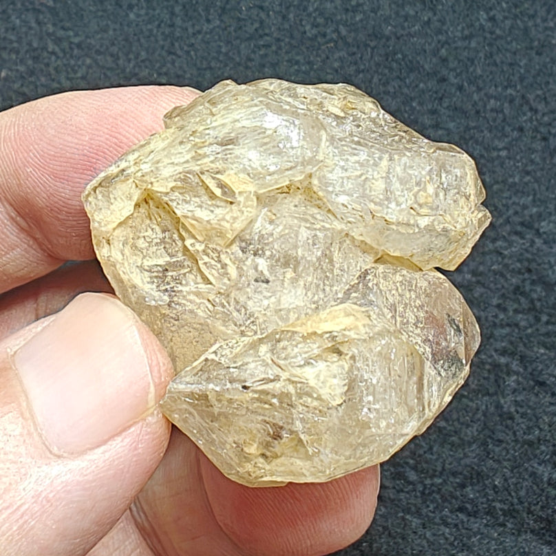 Natural window quartz fenster quartz crystal 38 grams