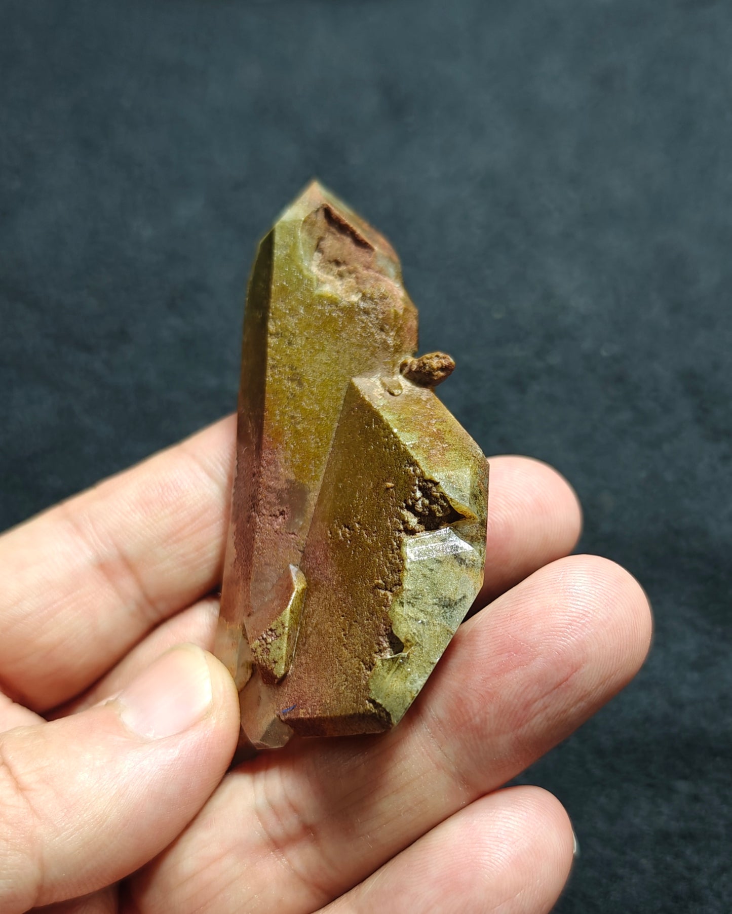 Chlorite hematite/iron quartz 56 grams
