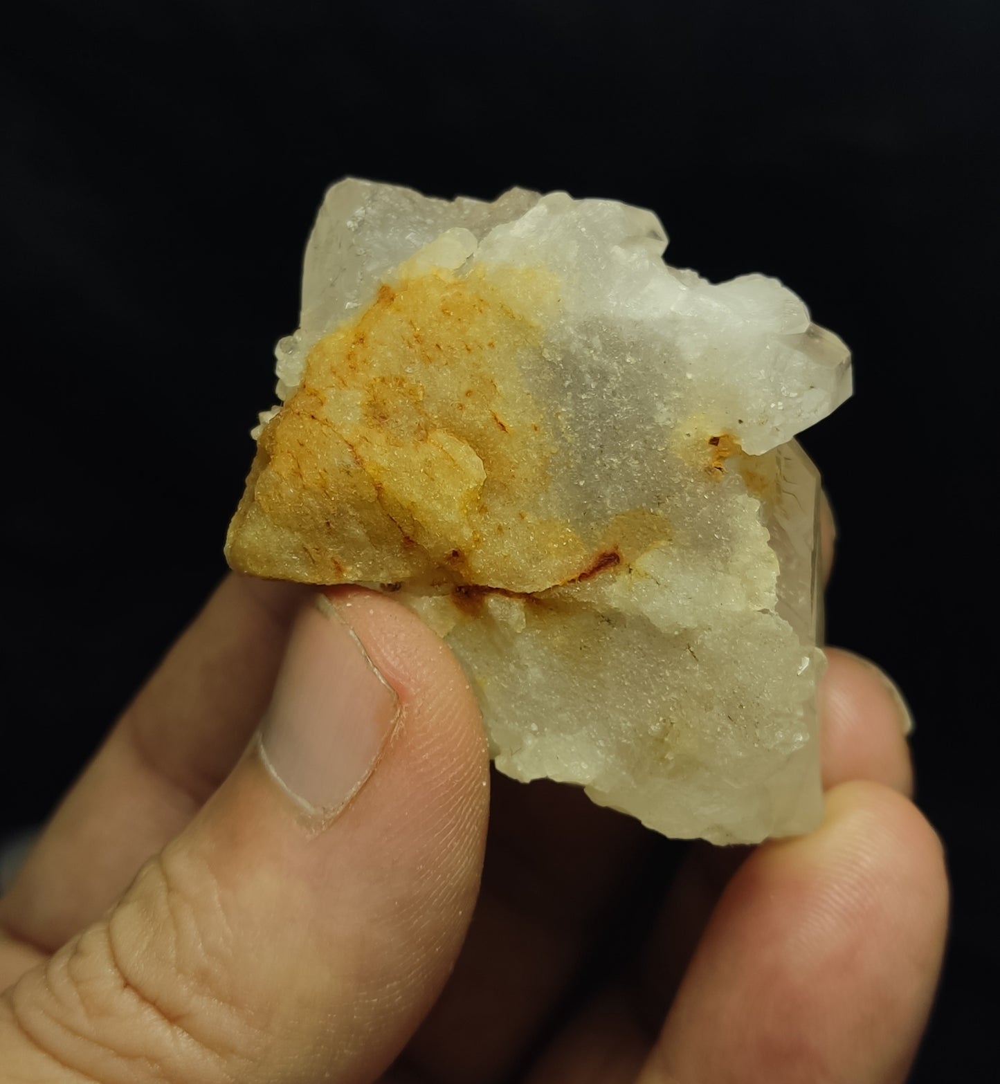 Natural terminated gwindel Like Quartz crystal 63 grams