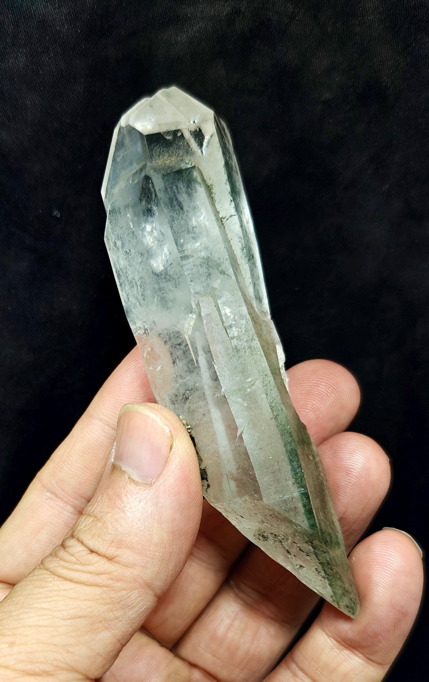 Natural terminated Chlorite Quartz 121 grams