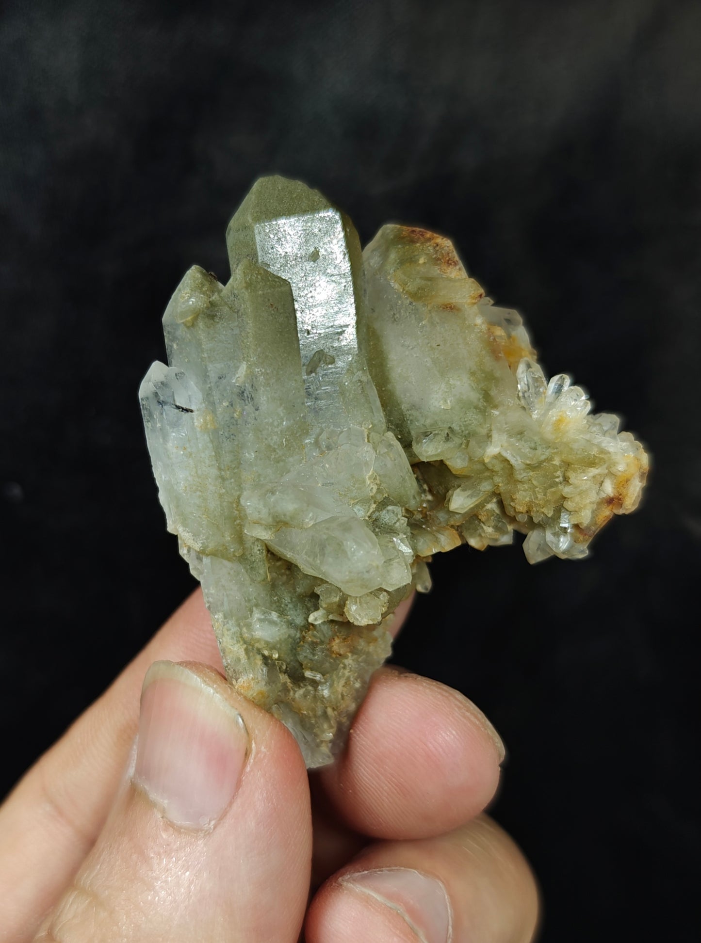 Natural chlorite quartz crystal 40 grams