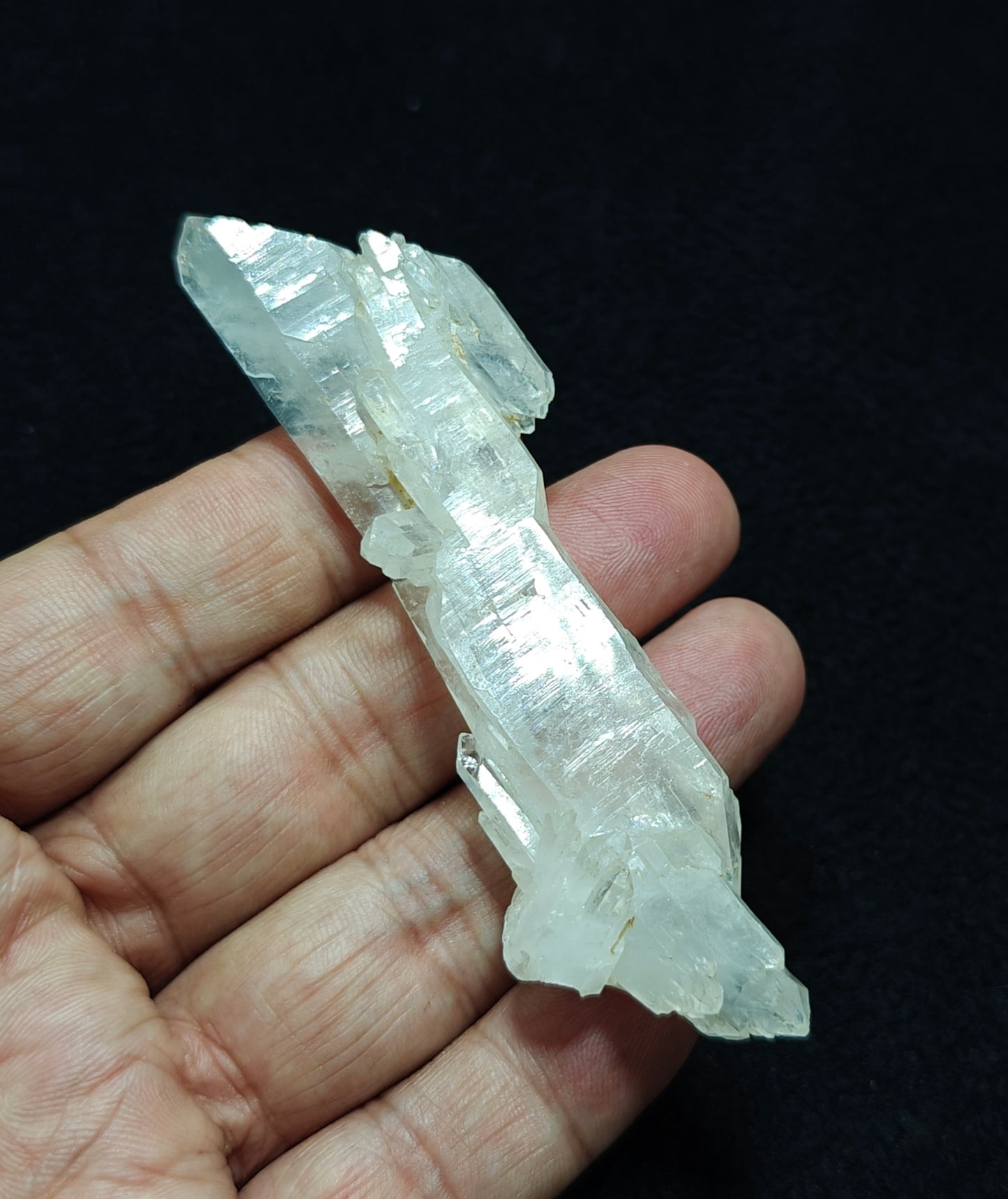 Single beautiful terminated Faden Quartz crystal specimen 44 grams
