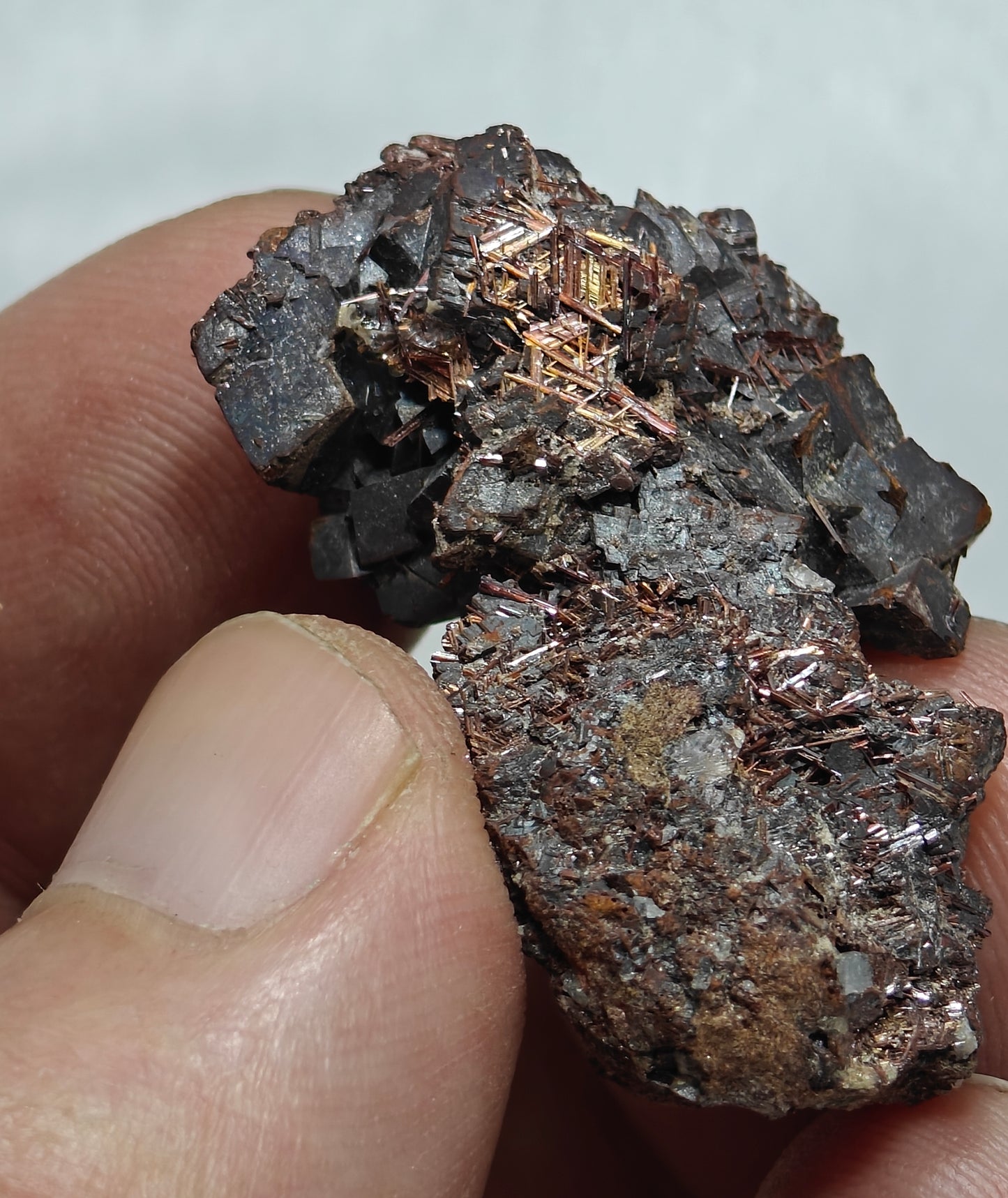 Natural siderite cluster with rutiles small size 11 grams