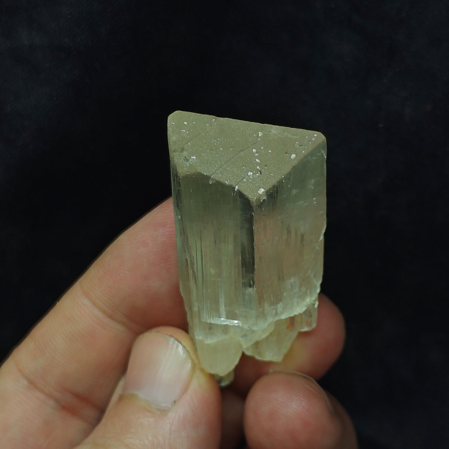 Natural spodumene crystal 39 grams