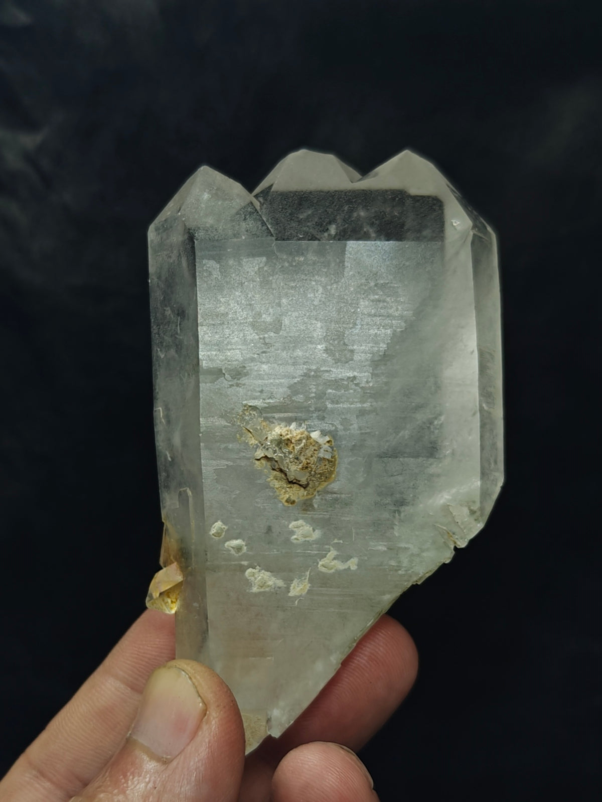 Natural faden quartz crystal with chlorite inclusions 172 grams