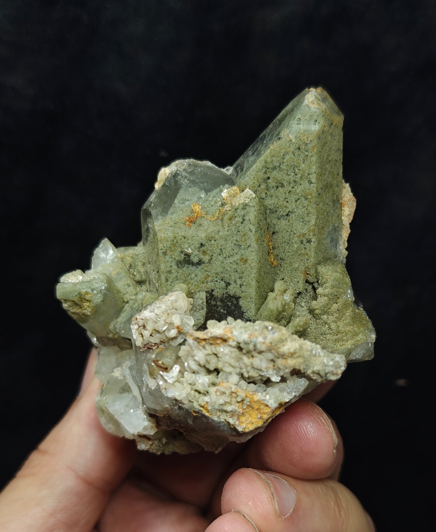 Chlorite Quartz cluster 217 grams