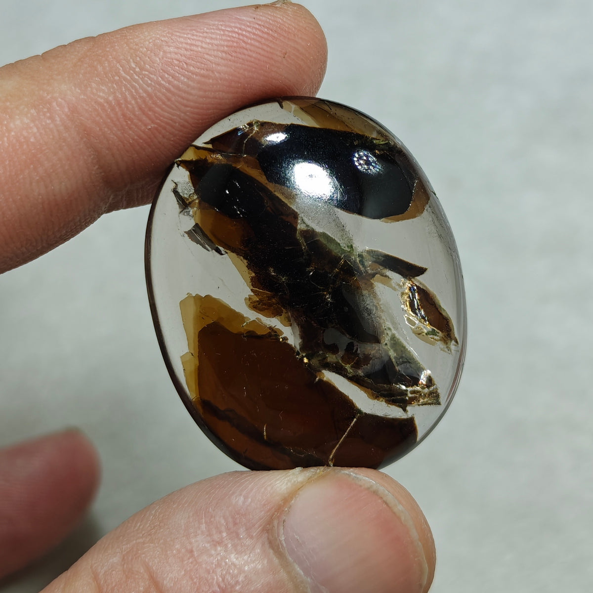 Mica included Quartz cabochon 88 carats