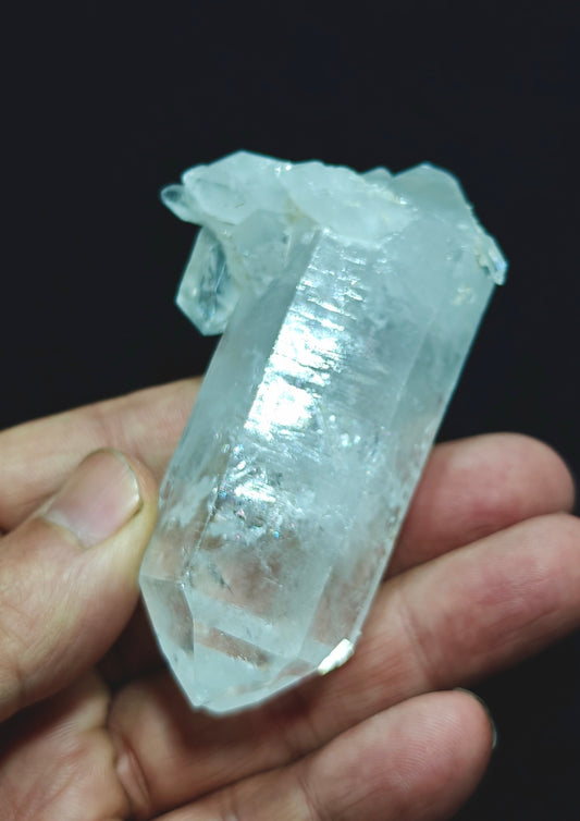Natural quartz Crystals with twin crystals head and double terminated 133 grams