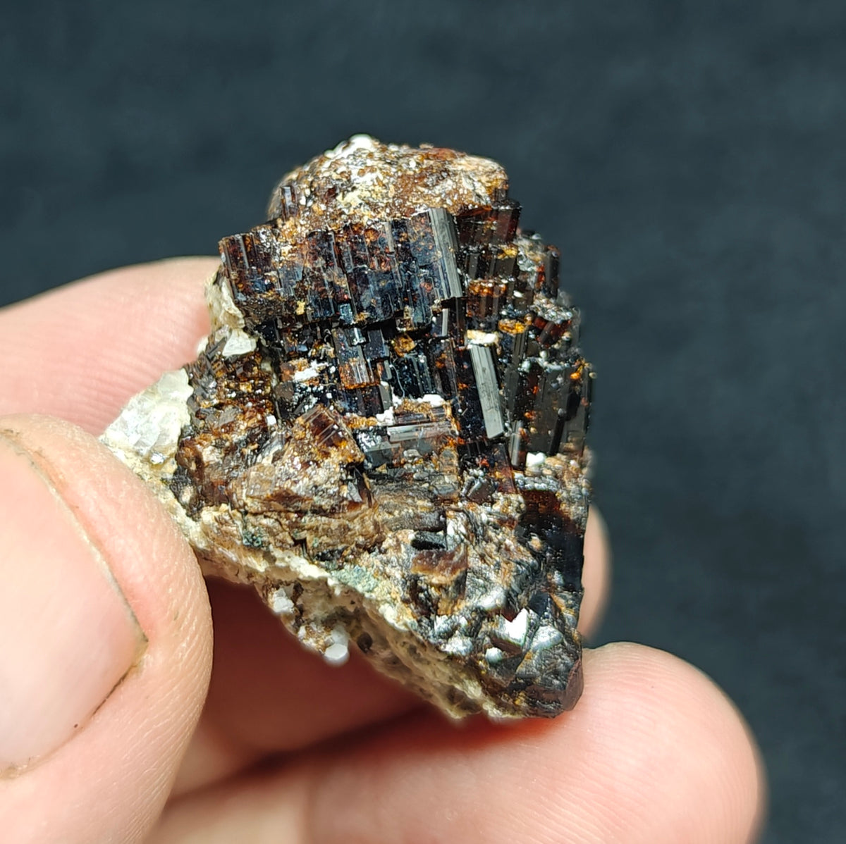 Natural dark brown Vesuvianite 19 grams