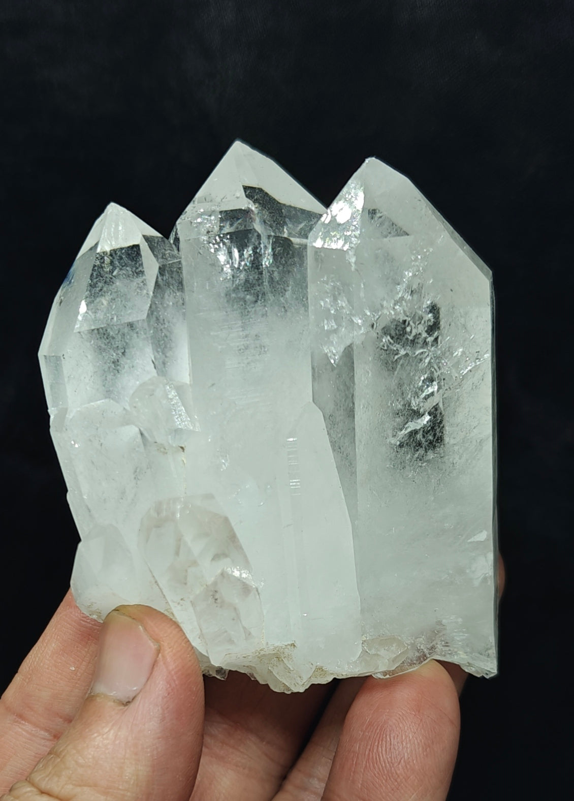 Natural clear Terminated Quartz Crystals cluster 250 grams