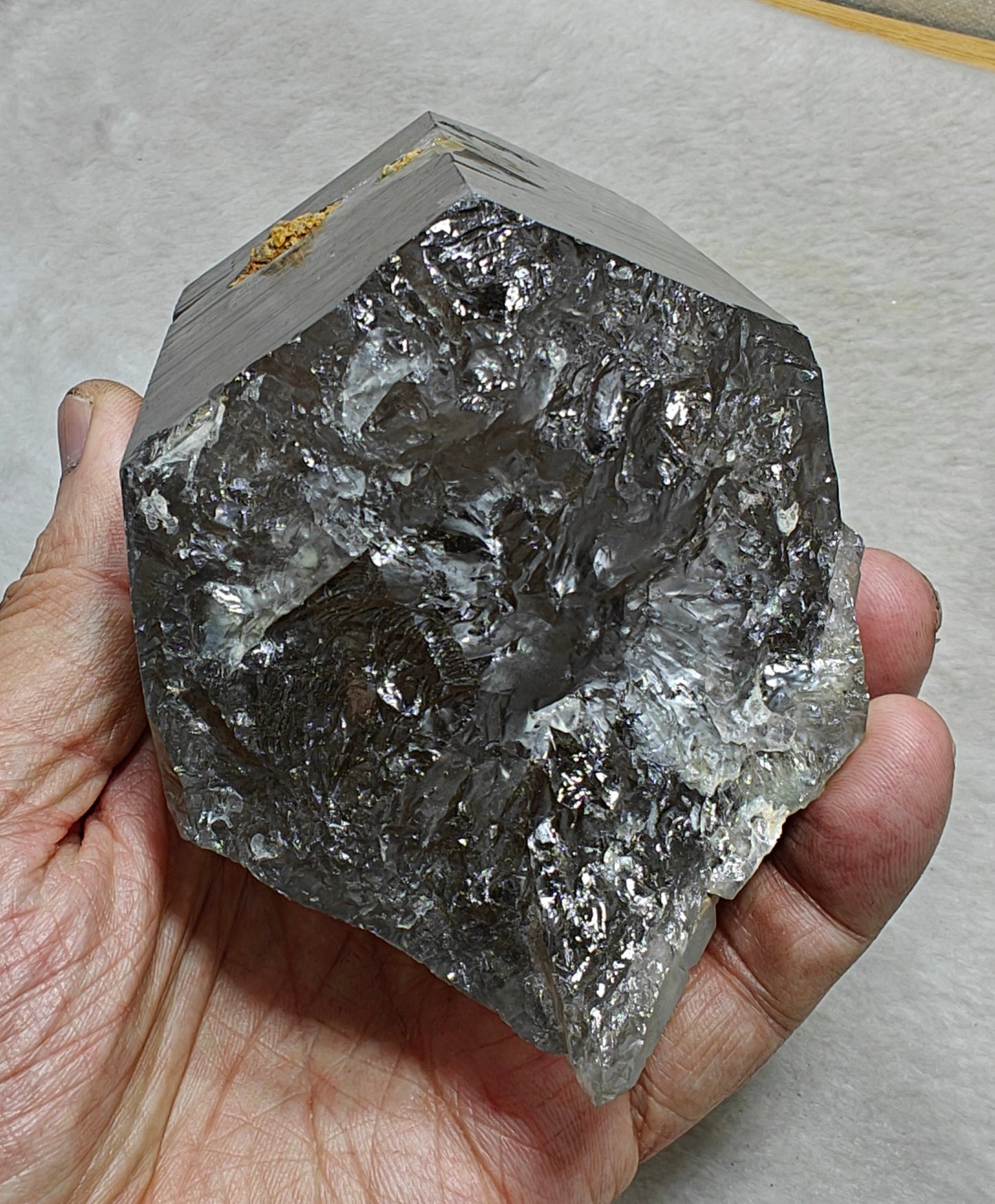 Large smoky Quartz Crystal 1290 grams