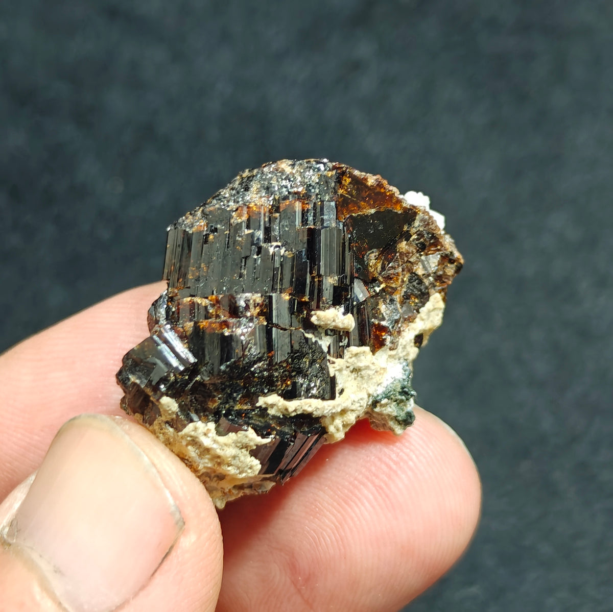 Natural dark brown Vesuvianite 19.5 grams