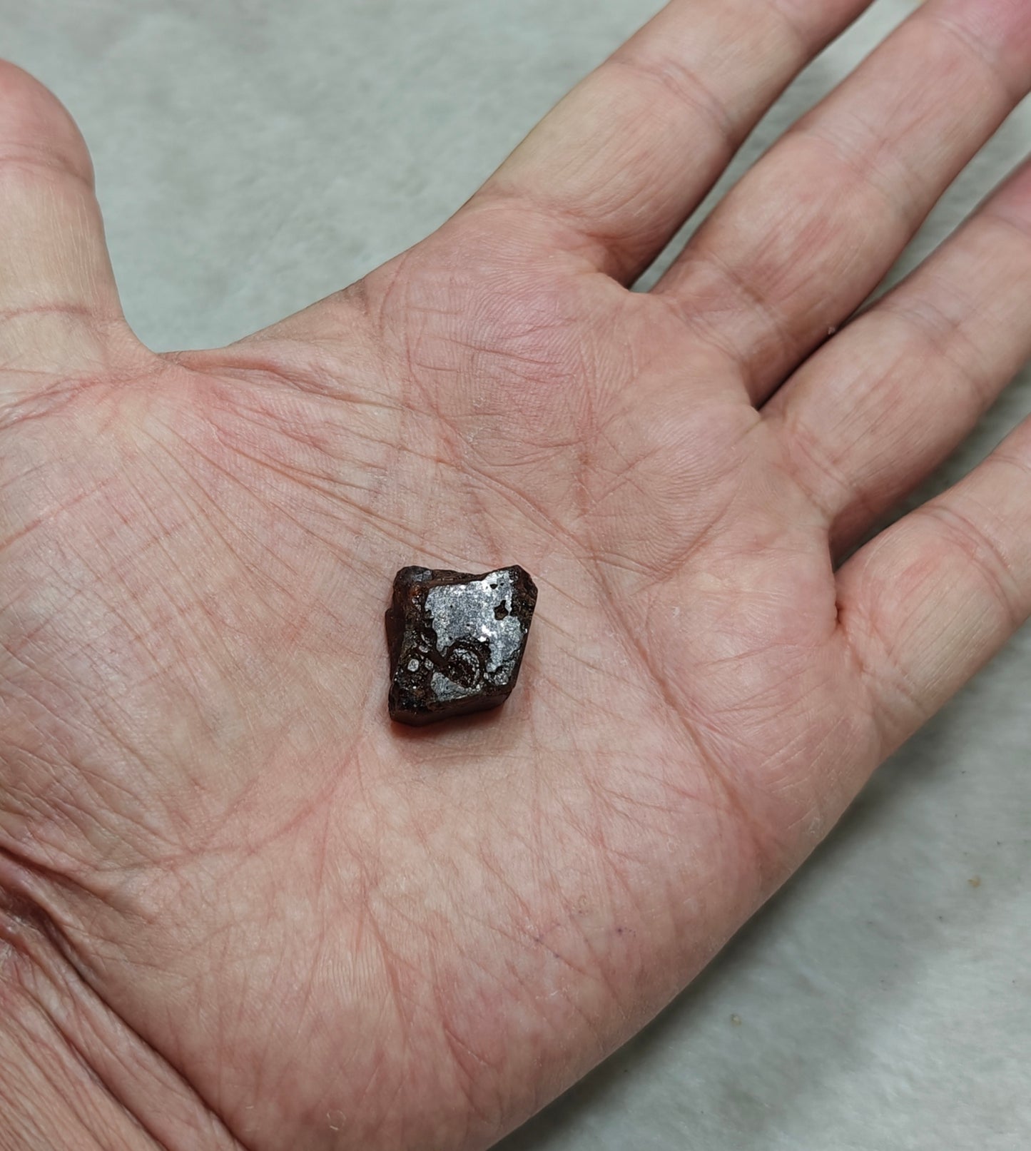 Natural rare bastnasite Bastnäsite crystal 10 grams