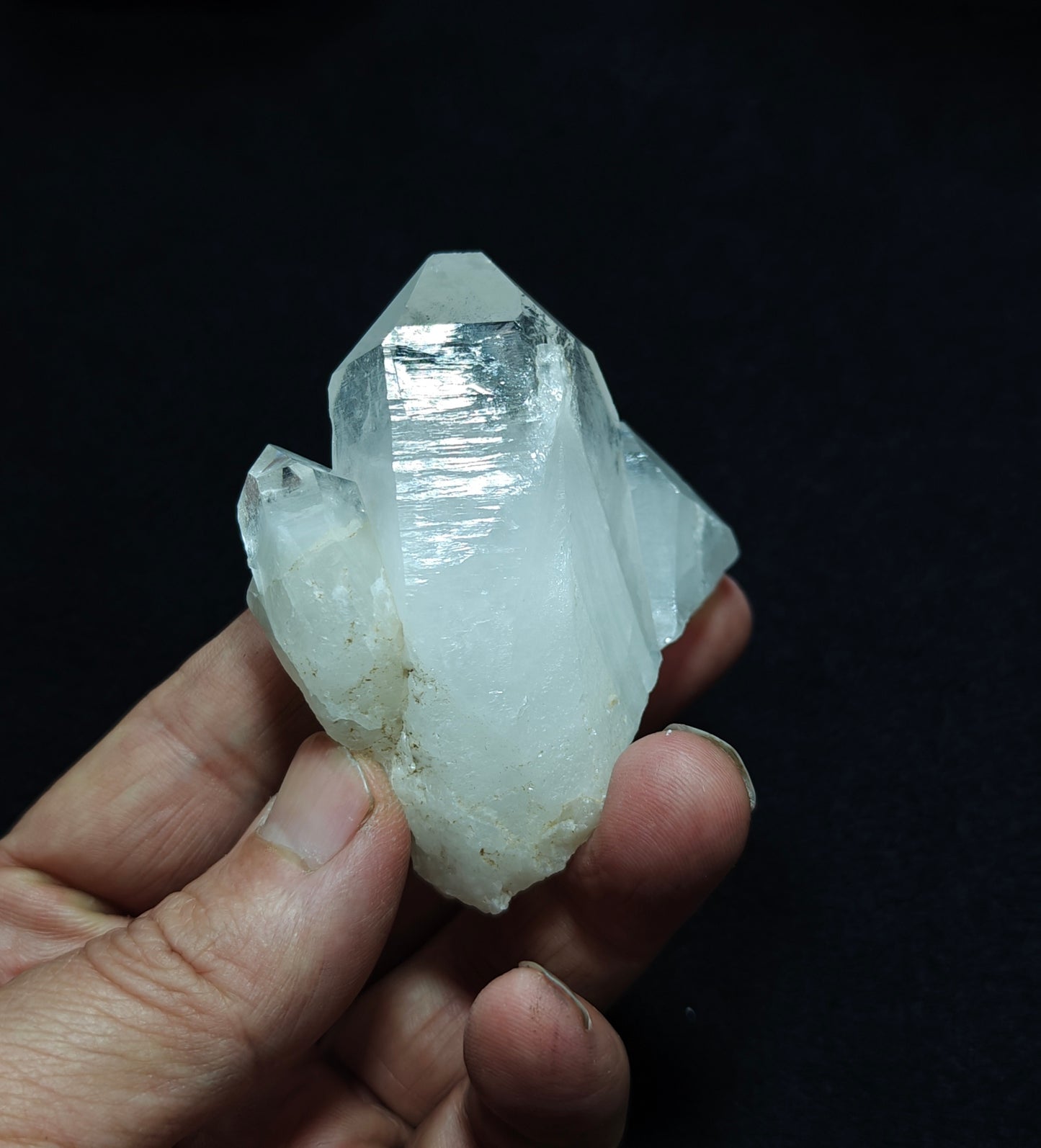 Natural terminated clear Quartz Crystals 128 grams
