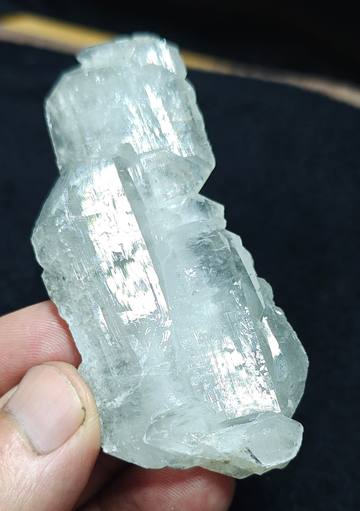 Single beautiful terminated Faden Quartz crystal specimen 60 grams