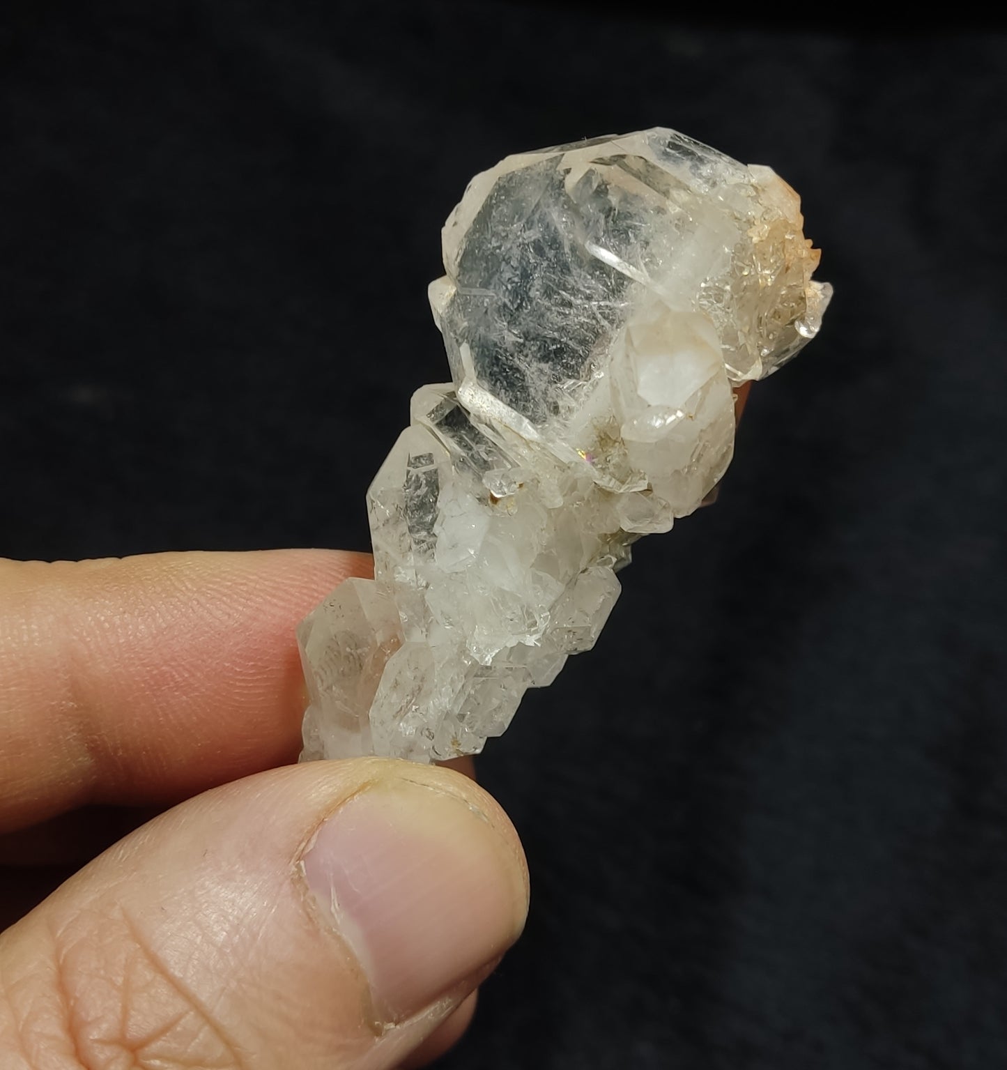 Very Aesthetic Quartz Cluster with Red Tips 27 grams