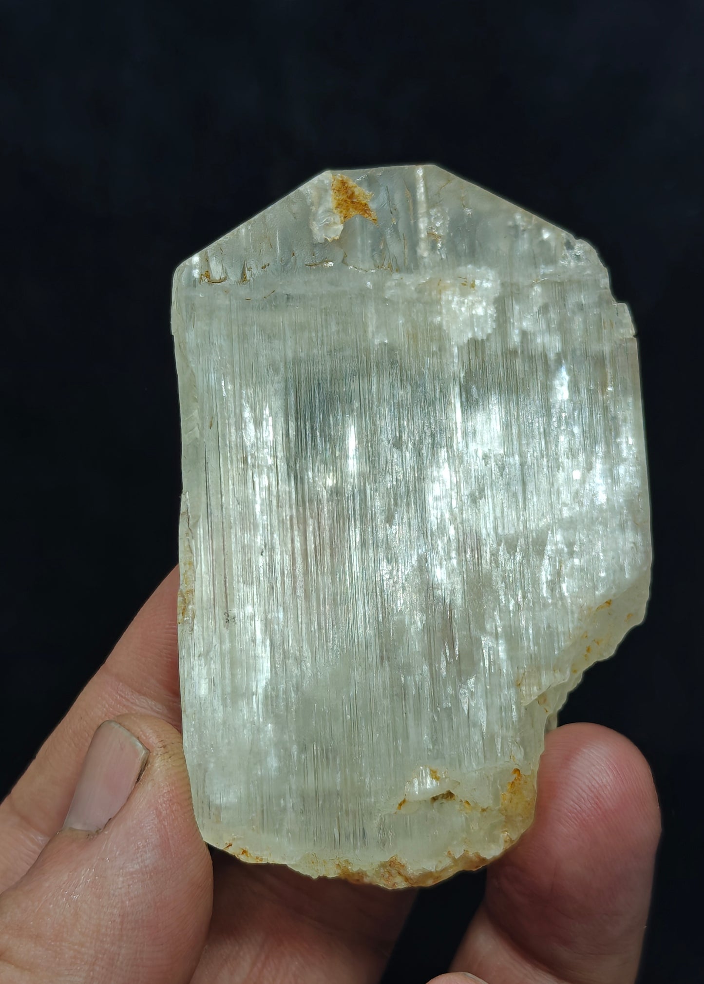 Natural spodumene crystal 105 grams
