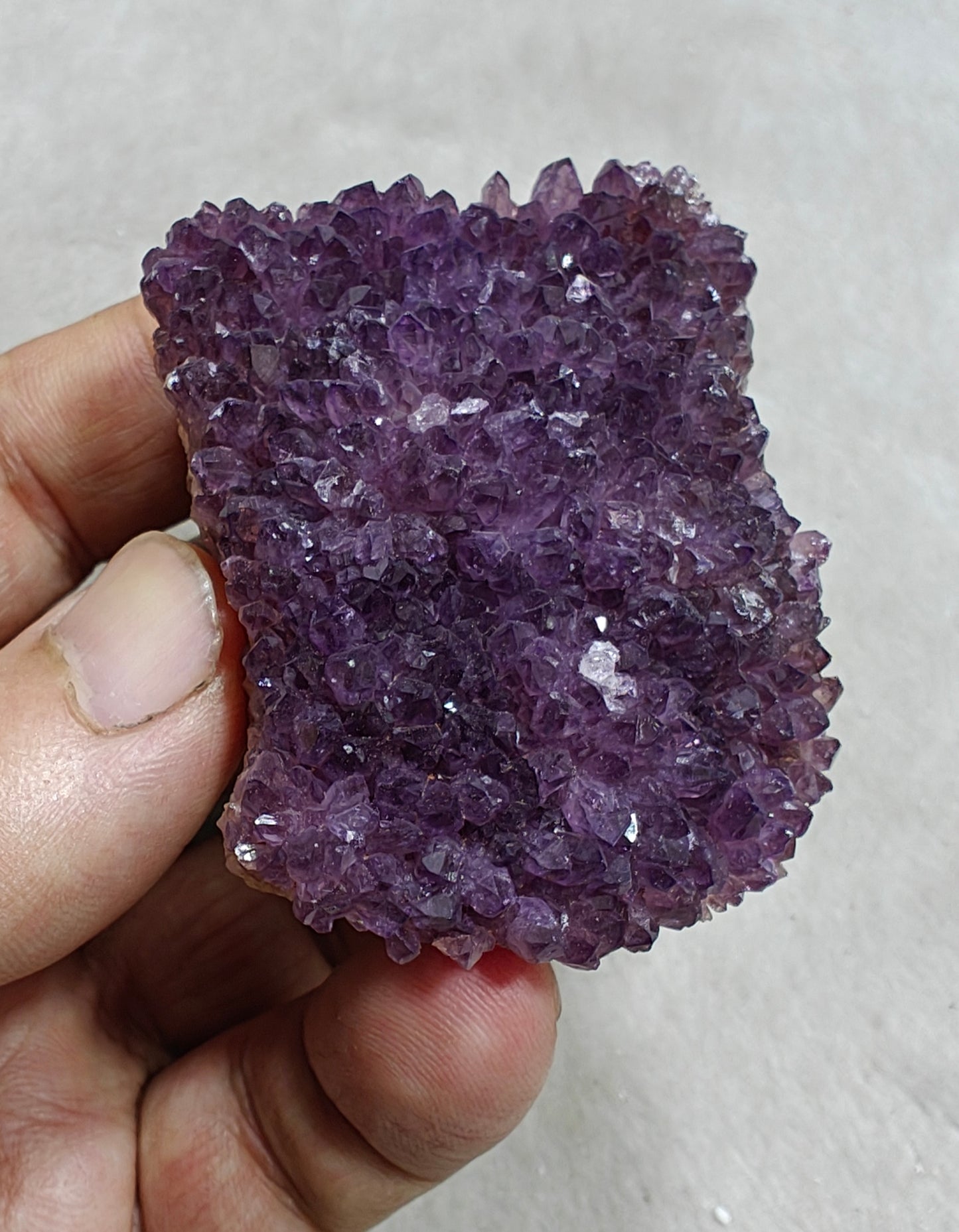Drusy Amethyst crystals Cluster 89 grams