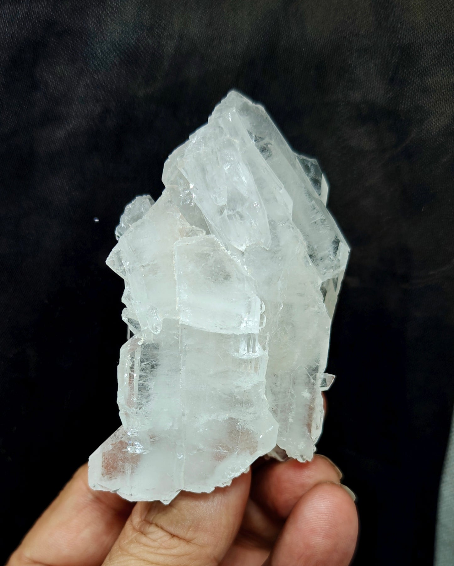 Single beautiful terminated Faden Quartz crystals cluster 114 grams