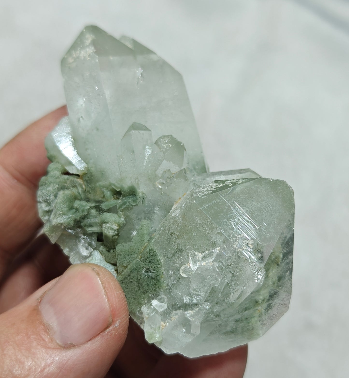 Natural terminated Chlorite Quartz crystals cluster 93 grams