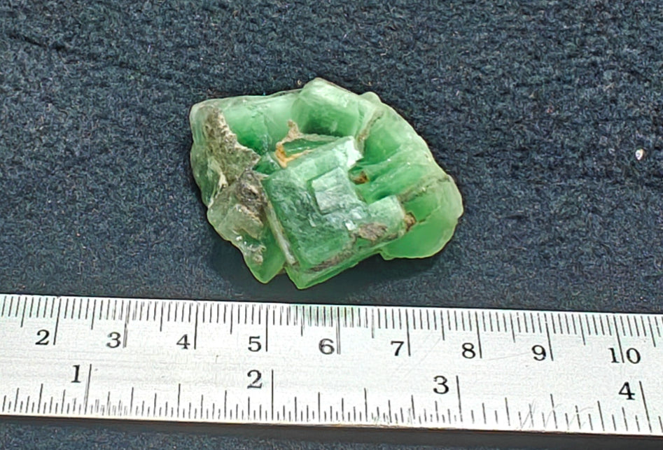 Natural green fluorite 39 grams