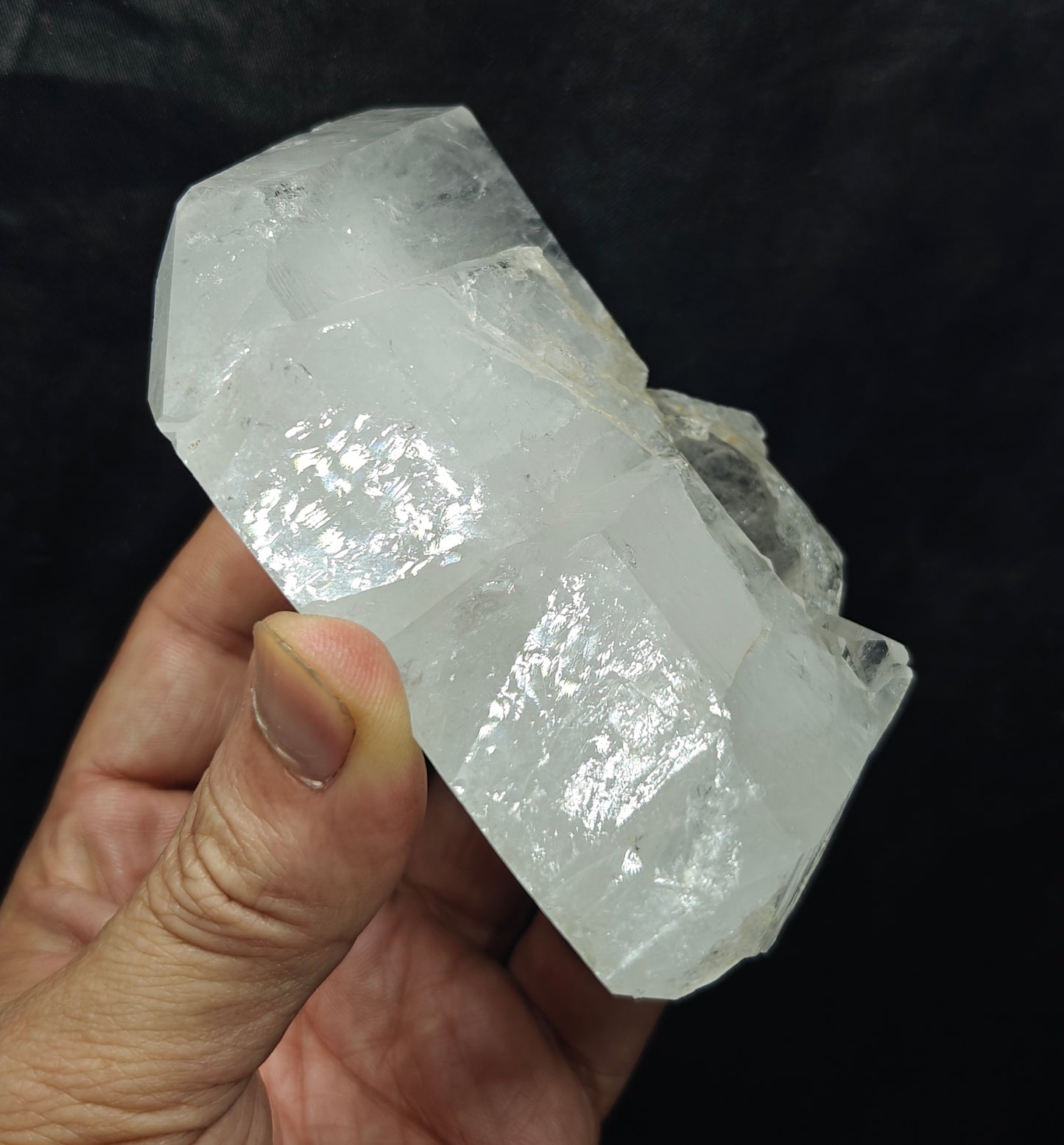 Faden Quartz crystal specimen 426 grams