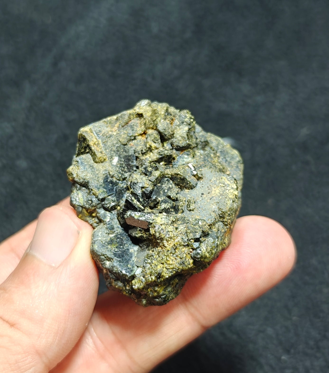An Amazing specimen of lusterous Epidote 68 grams