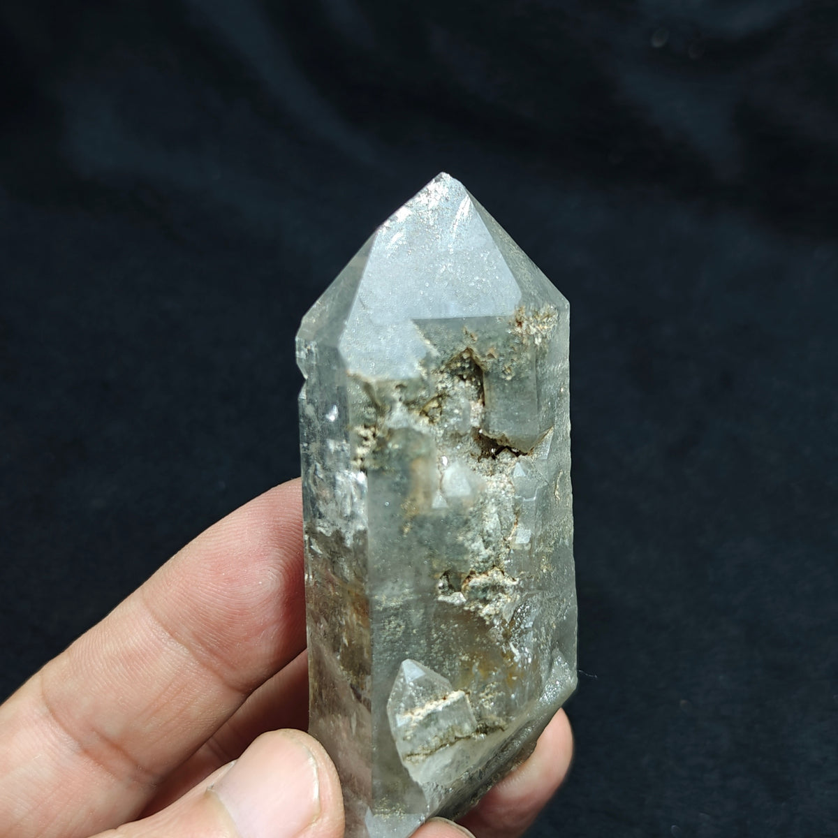 Chlorite Quartz crystal 116 gram