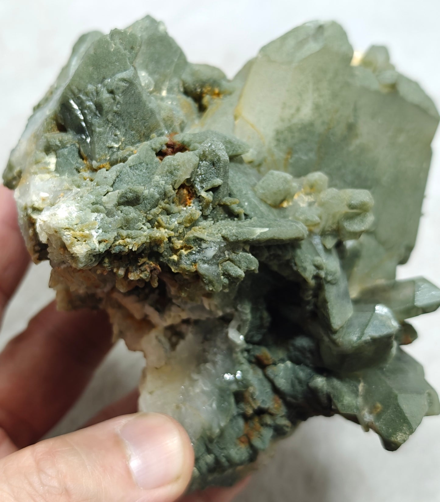 Chlorite Quartz crystals cluster 590 grams