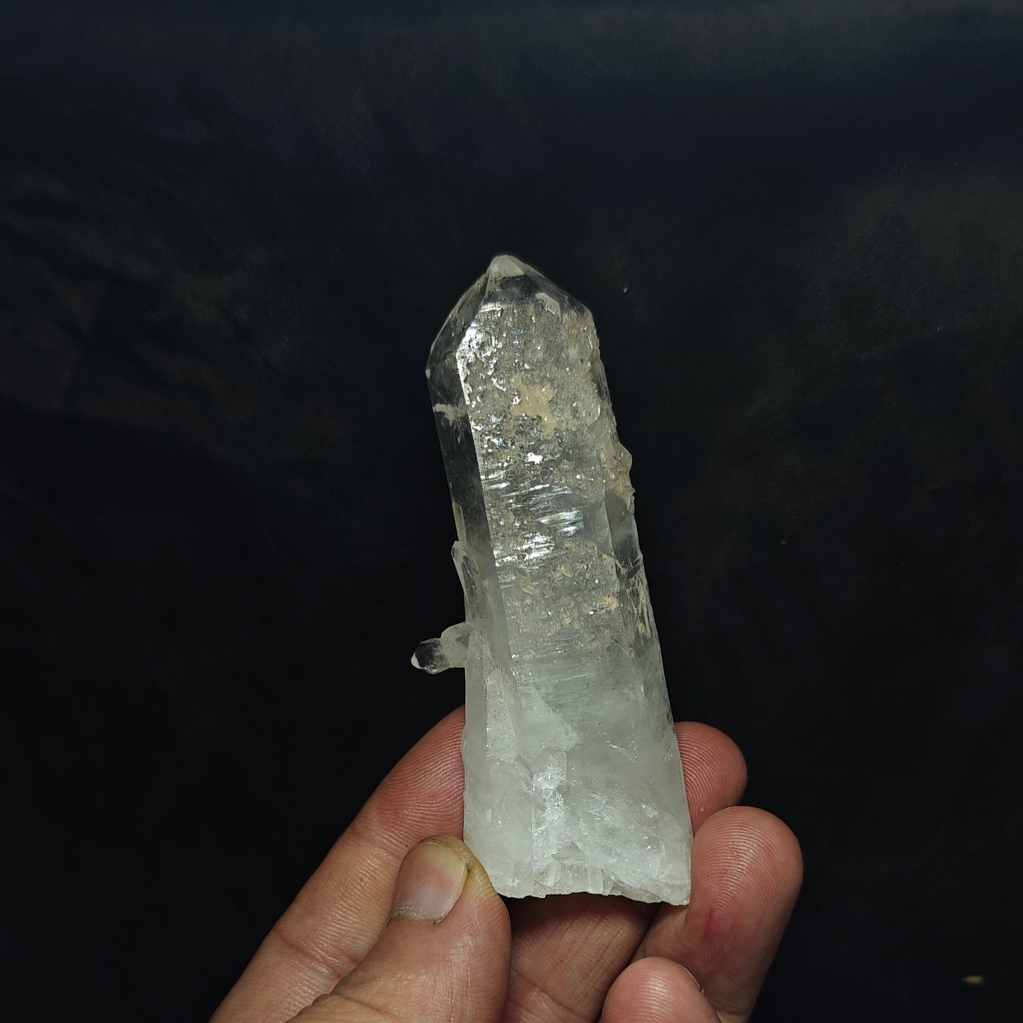 Natural elongated quartz crystal 75 grams