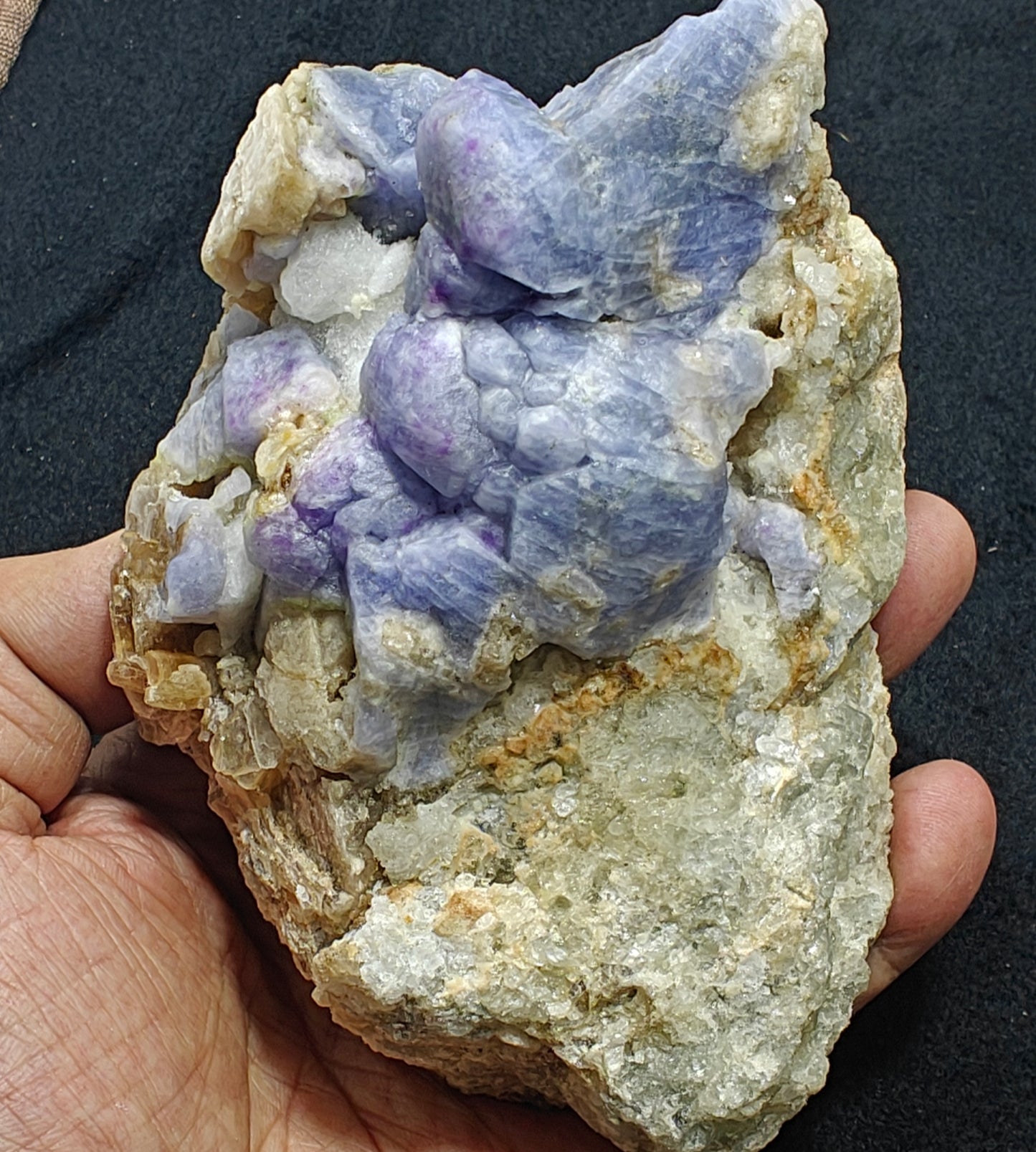 Natural hackmanite specimen on matrix 730 grams