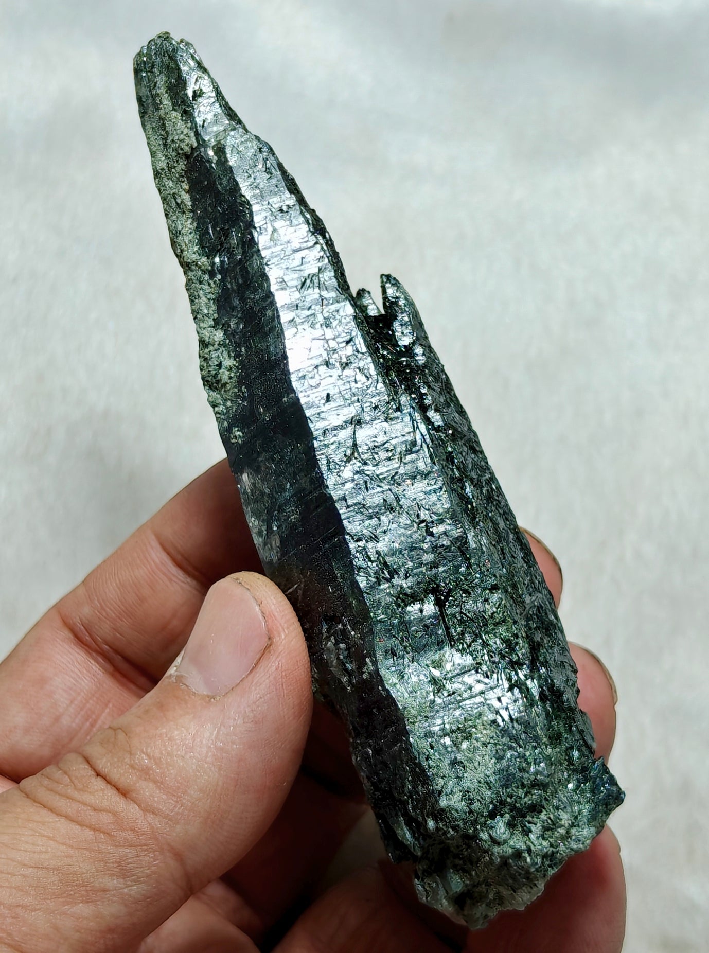 An Aesthetic Natural beautifully terminated Chlorite Quartz crystal specimen 128 grams