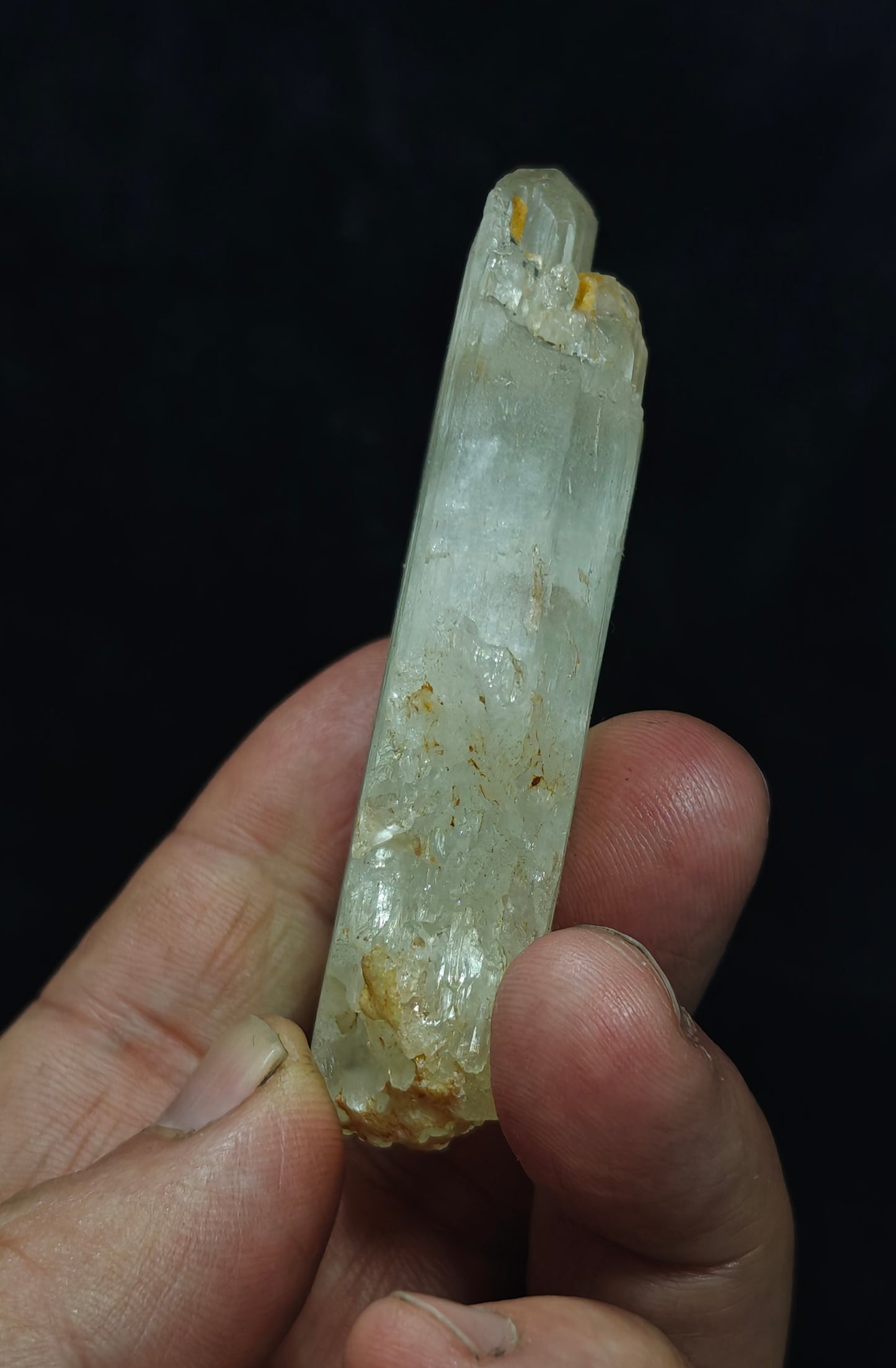 Natural spodumene crystal 105 grams