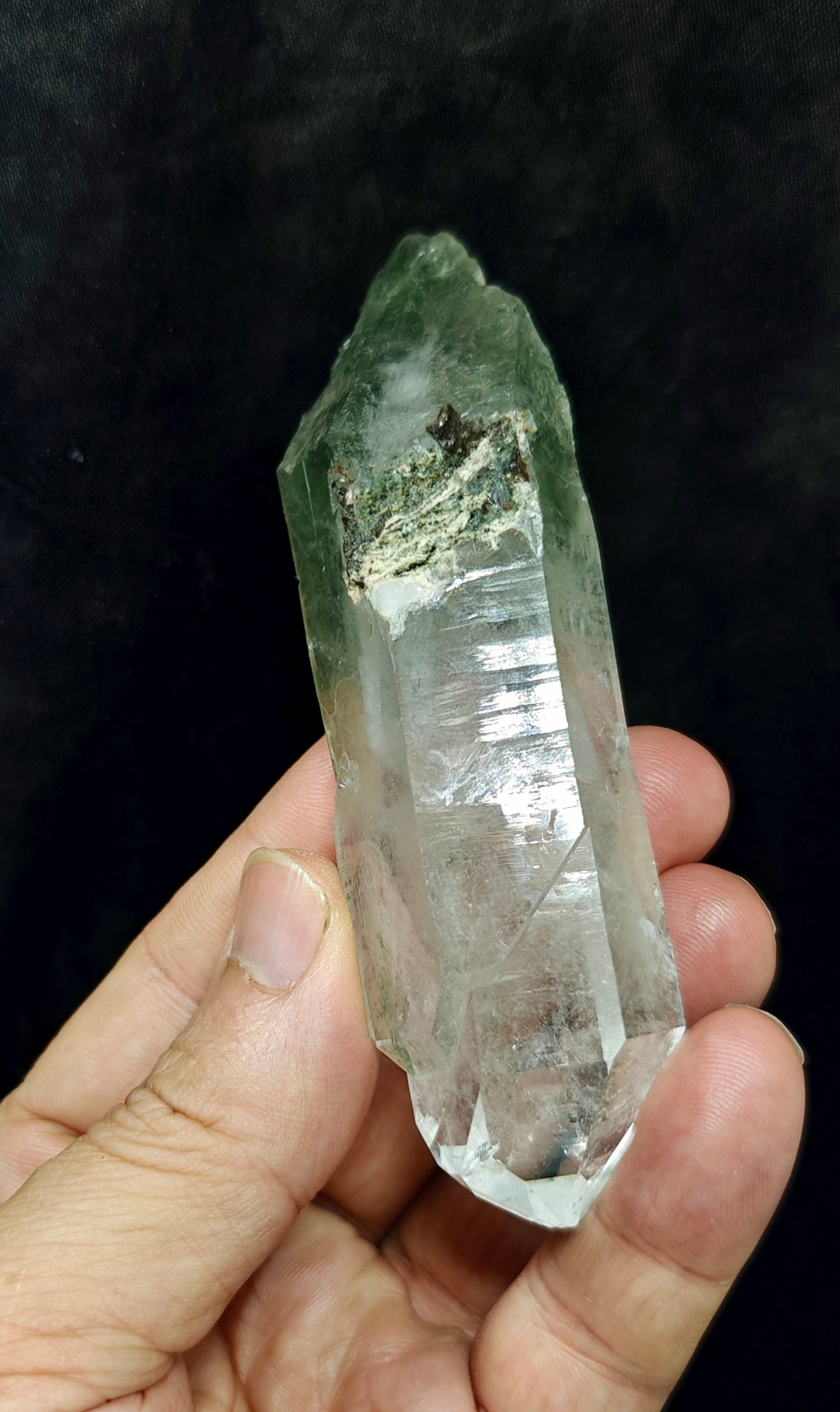 Natural terminated Chlorite Quartz 121 grams