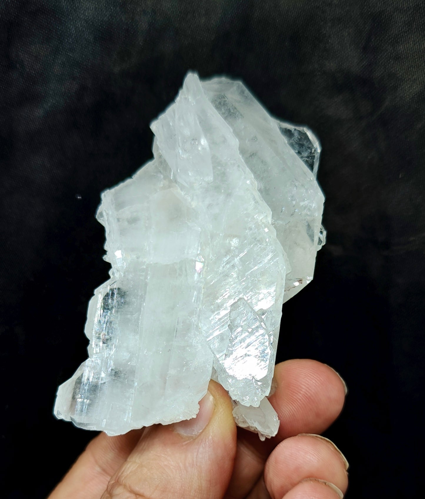 Single beautiful terminated Faden Quartz crystals cluster 114 grams