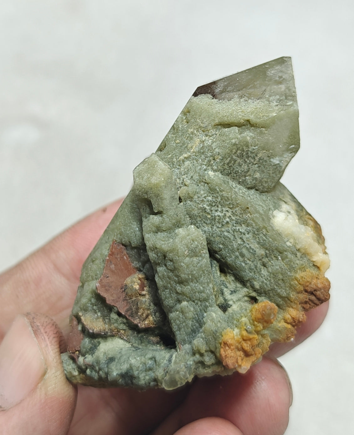 Chlorite Quartz with brookite 91 grams