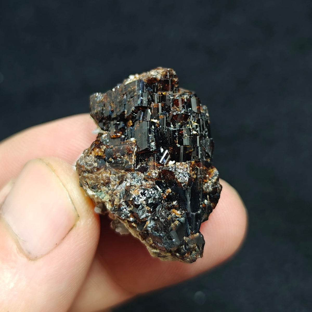 Natural dark brown Vesuvianite 19 grams