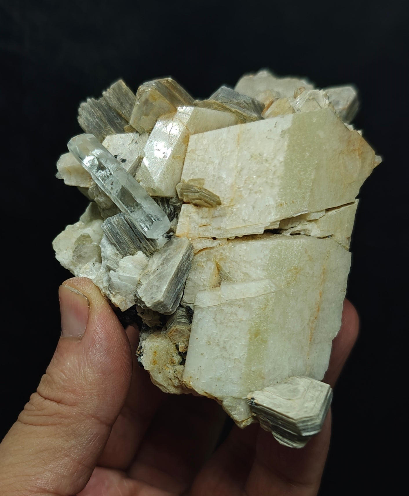 Aquamarine Crystal on matrix of Albite with Mica 452 grams