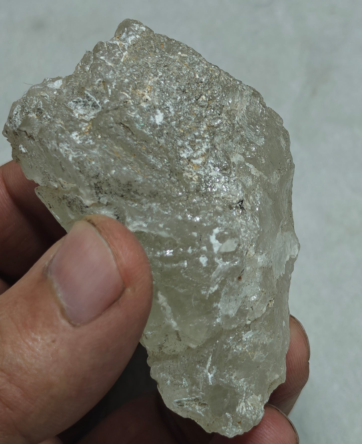 Natural etched pollucite 137 grams