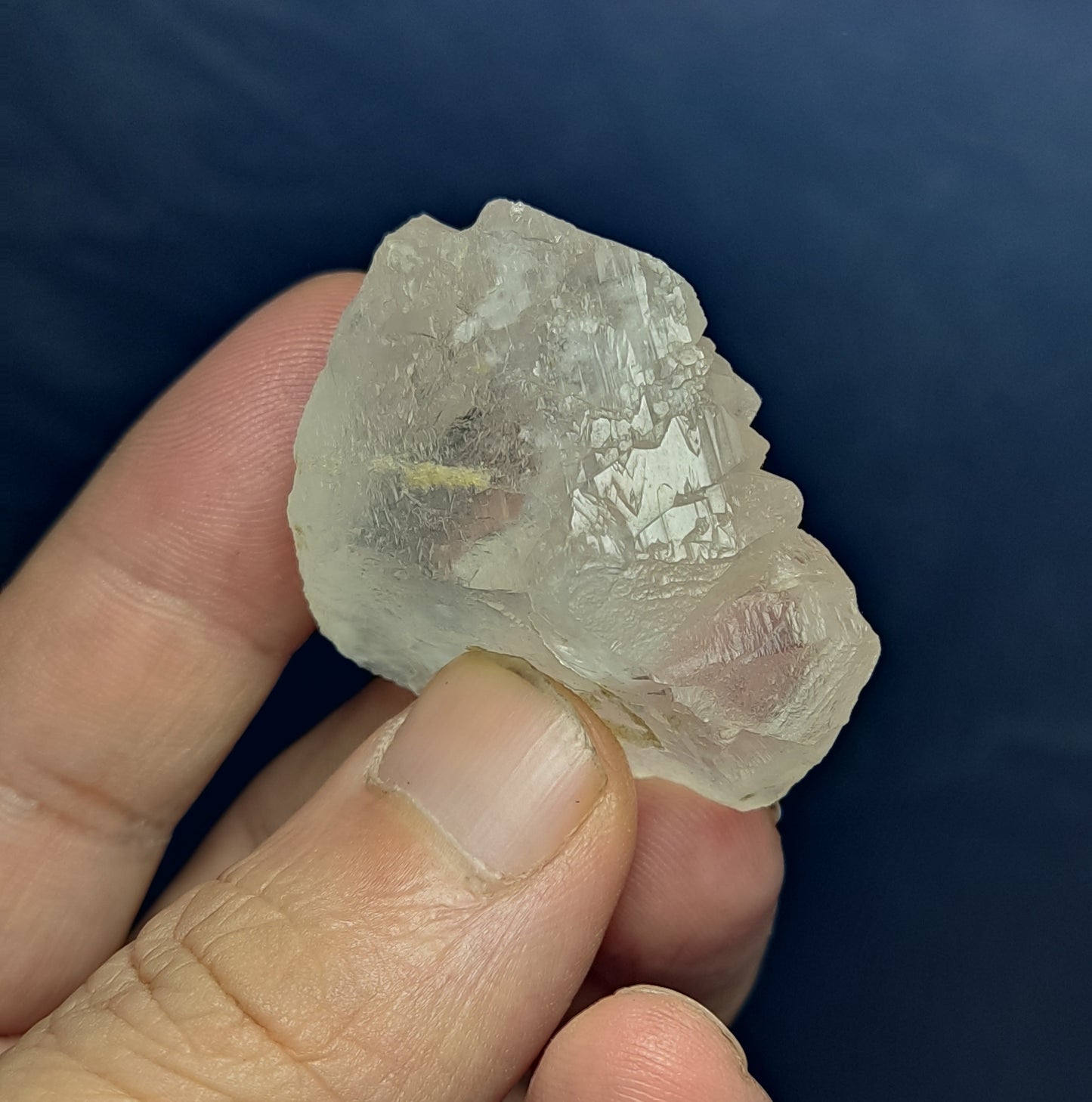 Natural terminated gwindel Quartz crystal 35 grams