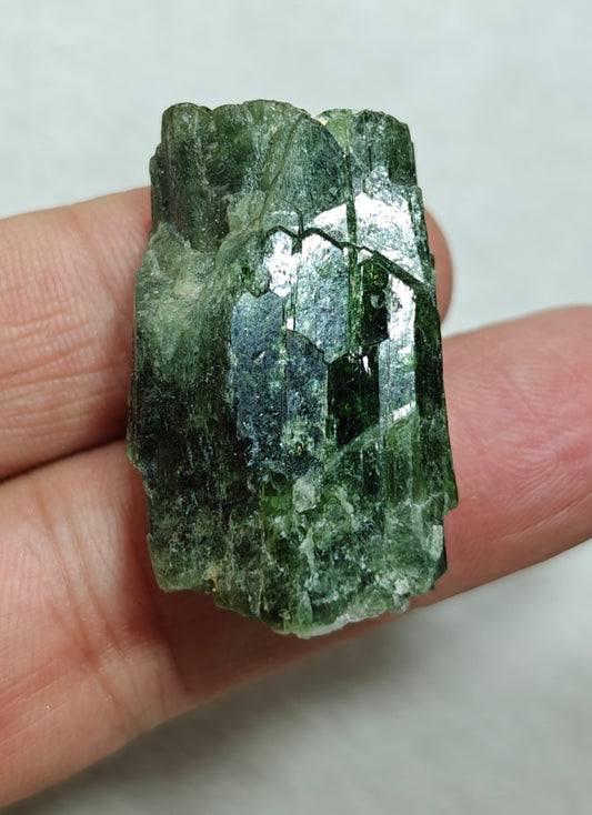 Natural diopside crystal 27 gram