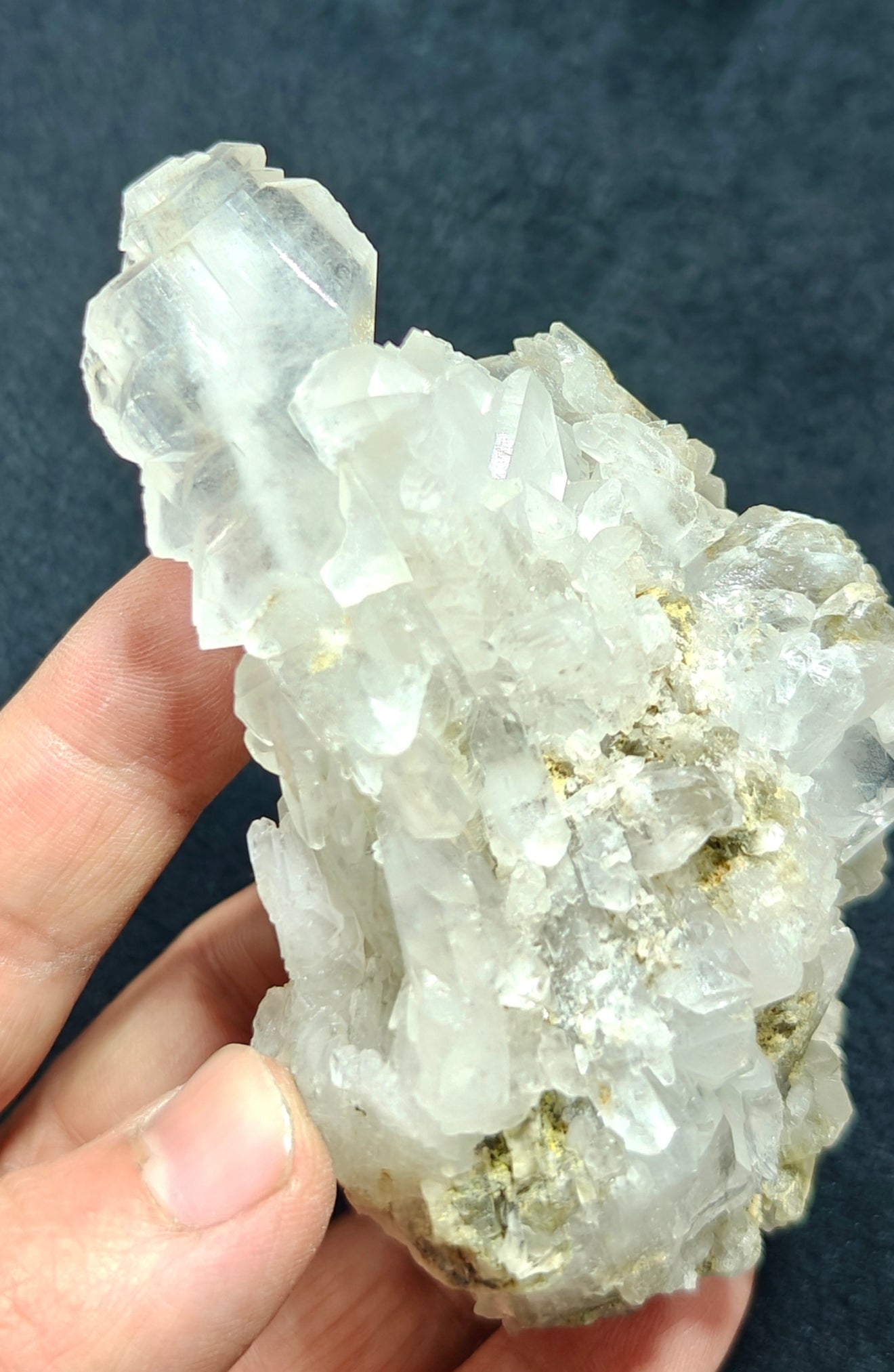 Natural Faden Quartz Crystal Specimen with chlorite inclusions 230 grams