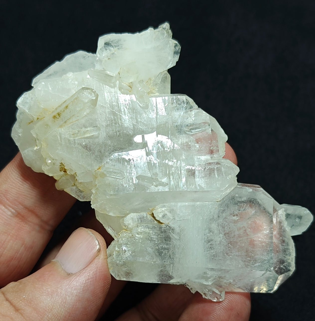 Single beautiful terminated Faden Quartz crystals specimen 83 grams