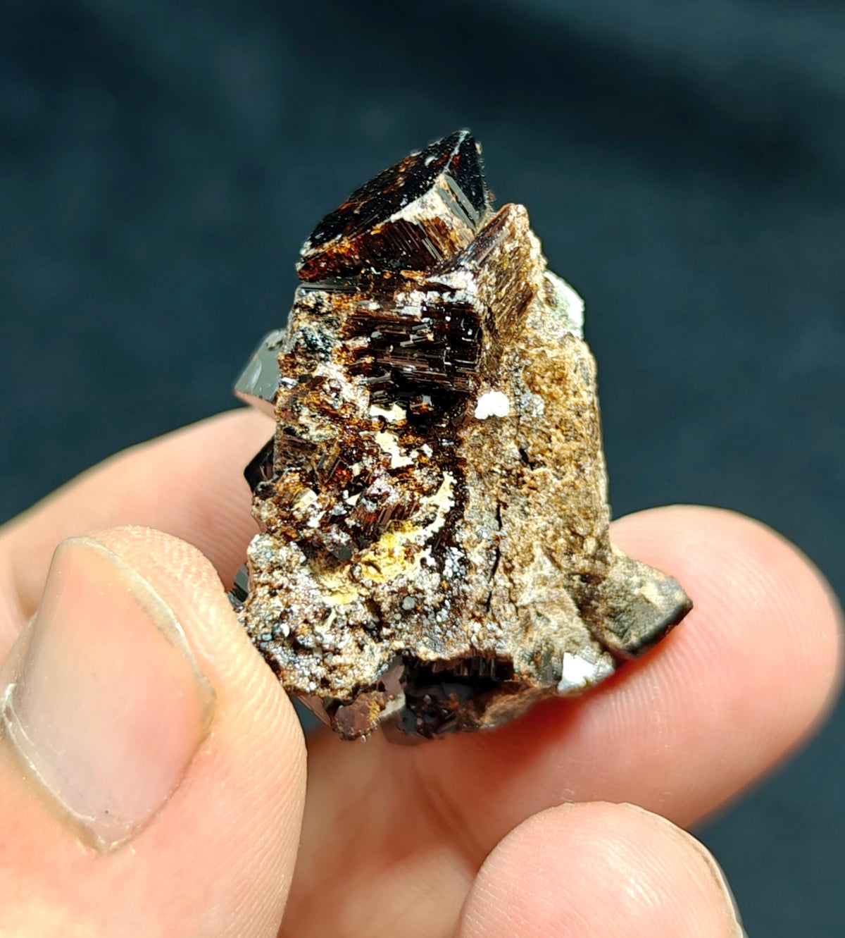 Natural lusterous crystal specimen of dark brown Vesuvianite 30g